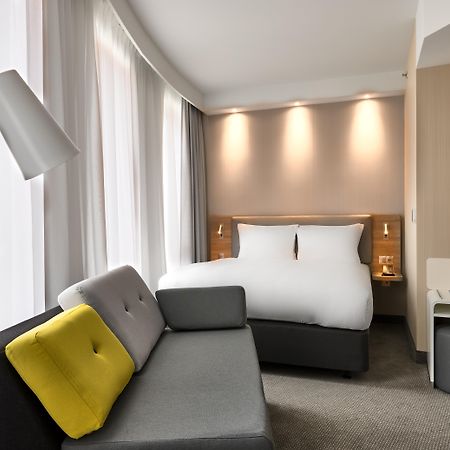 Holiday Inn Express - Warsaw - The Hub By Ihg Varsóvia Exterior foto