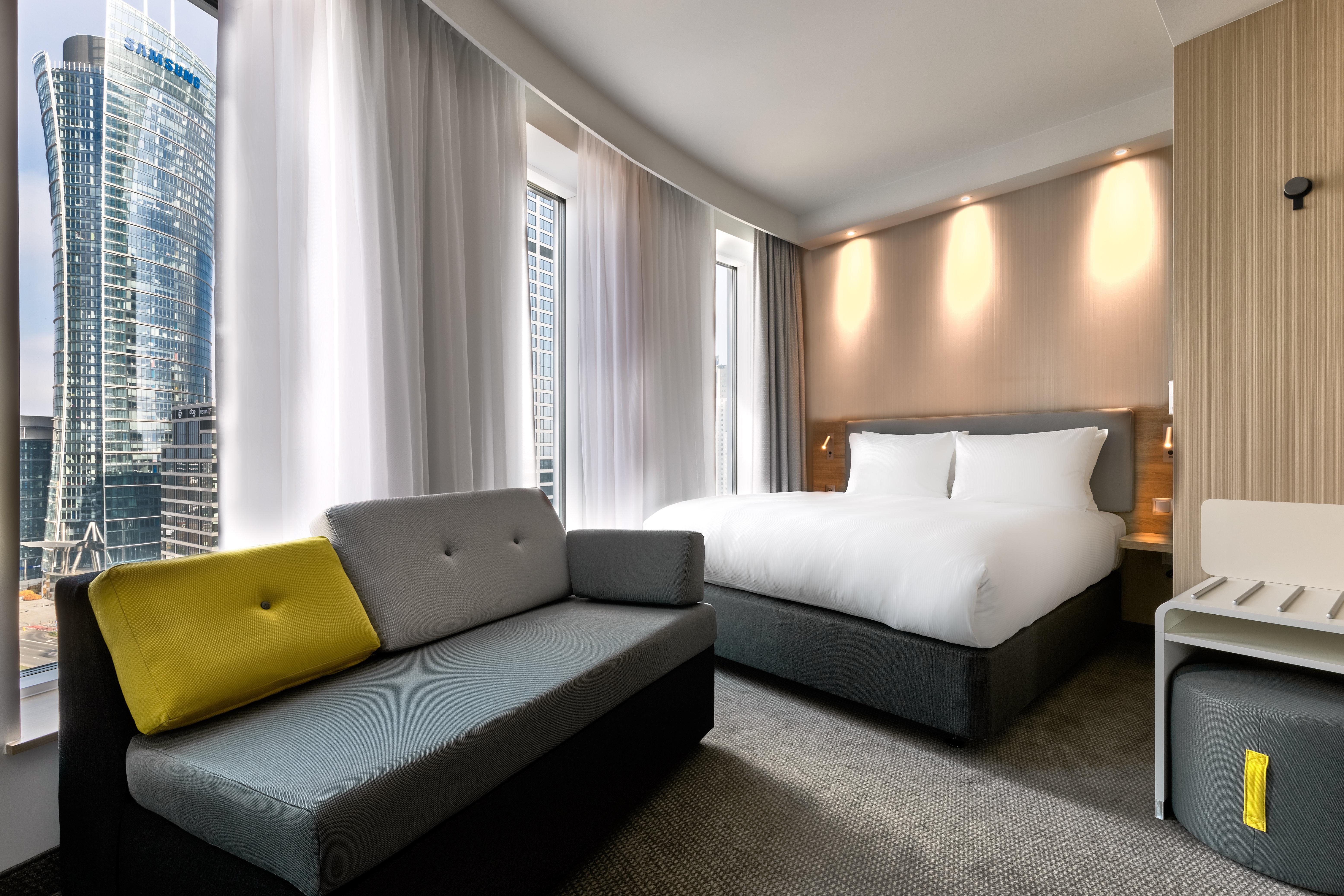 Holiday Inn Express - Warsaw - The Hub By Ihg Varsóvia Exterior foto
